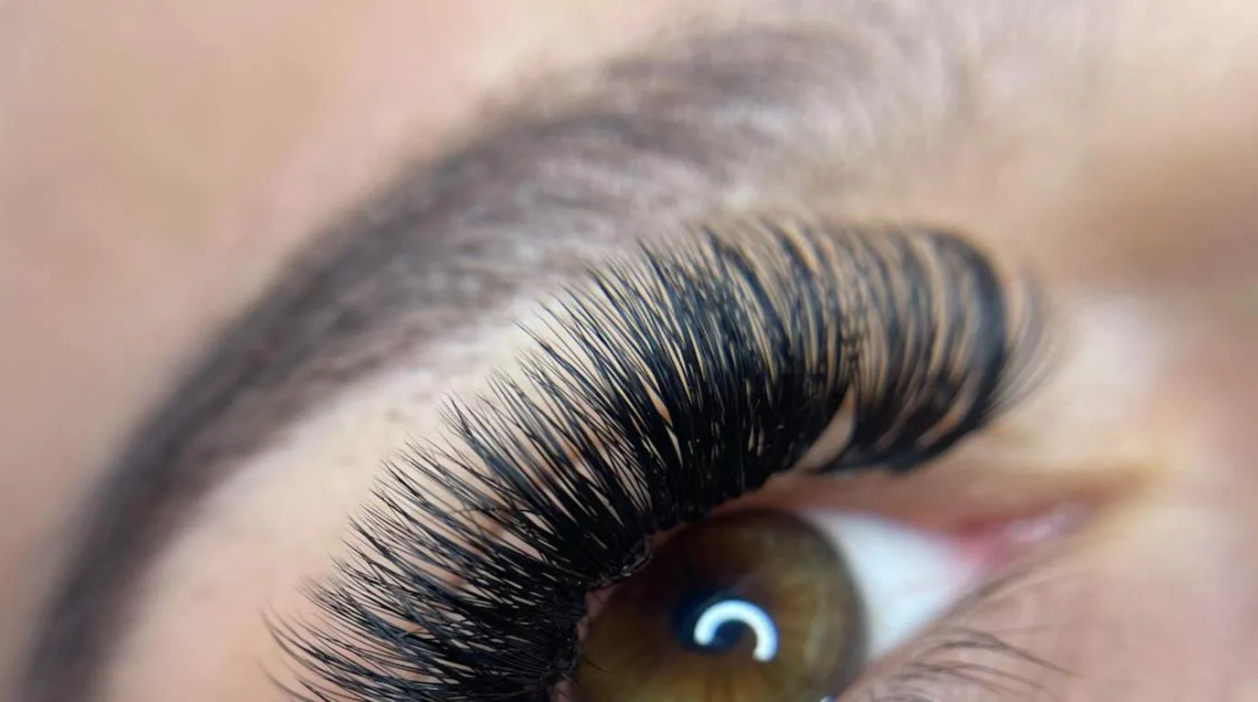 Lash Extensions: Are They Worth It for Busy Moms?
